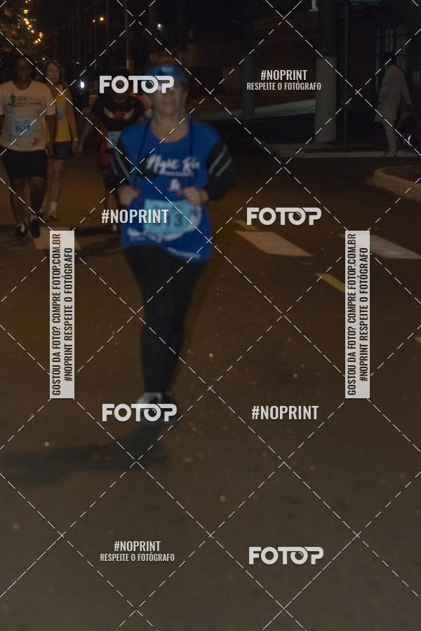 Buy your photos of the eventNight Run 5K 10K Praia Grande on Fotop