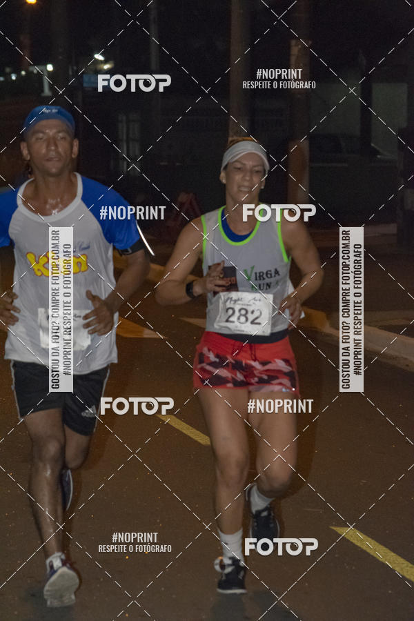 Buy your photos of the eventNight Run 5K 10K Praia Grande on Fotop