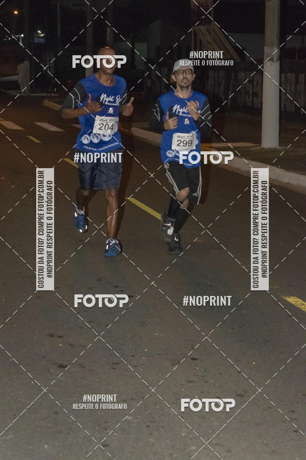 Buy your photos of the eventNight Run 5K 10K Praia Grande on Fotop