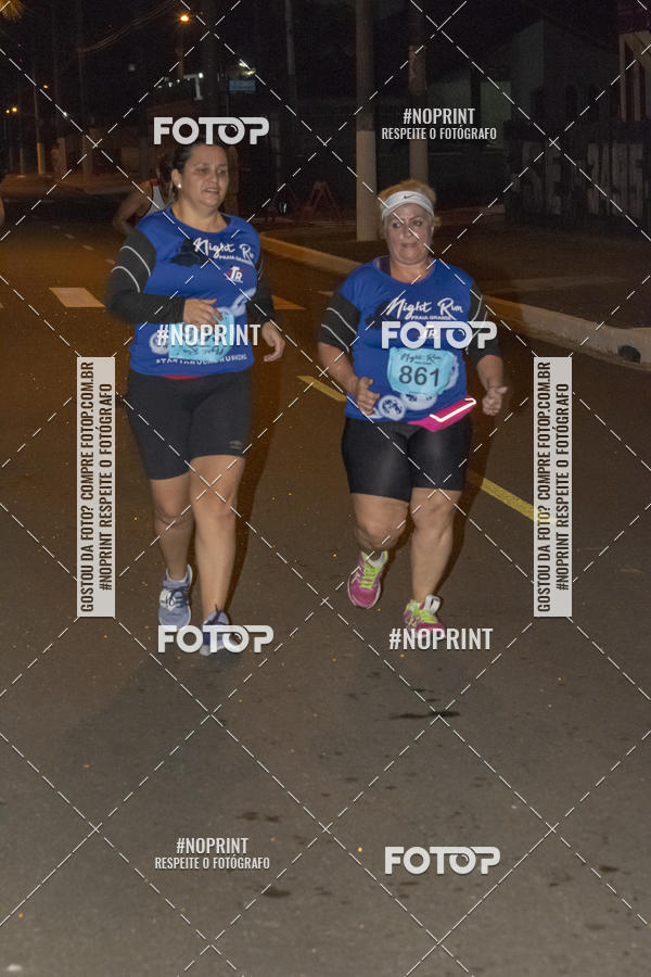 Buy your photos of the eventNight Run 5K 10K Praia Grande on Fotop