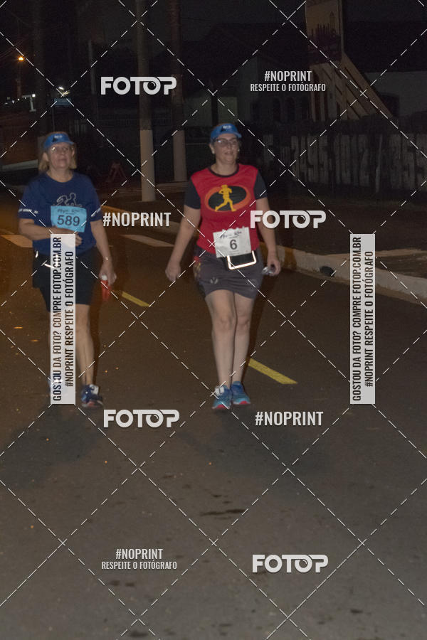 Buy your photos of the eventNight Run 5K 10K Praia Grande on Fotop