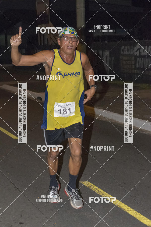 Buy your photos of the eventNight Run 5K 10K Praia Grande on Fotop