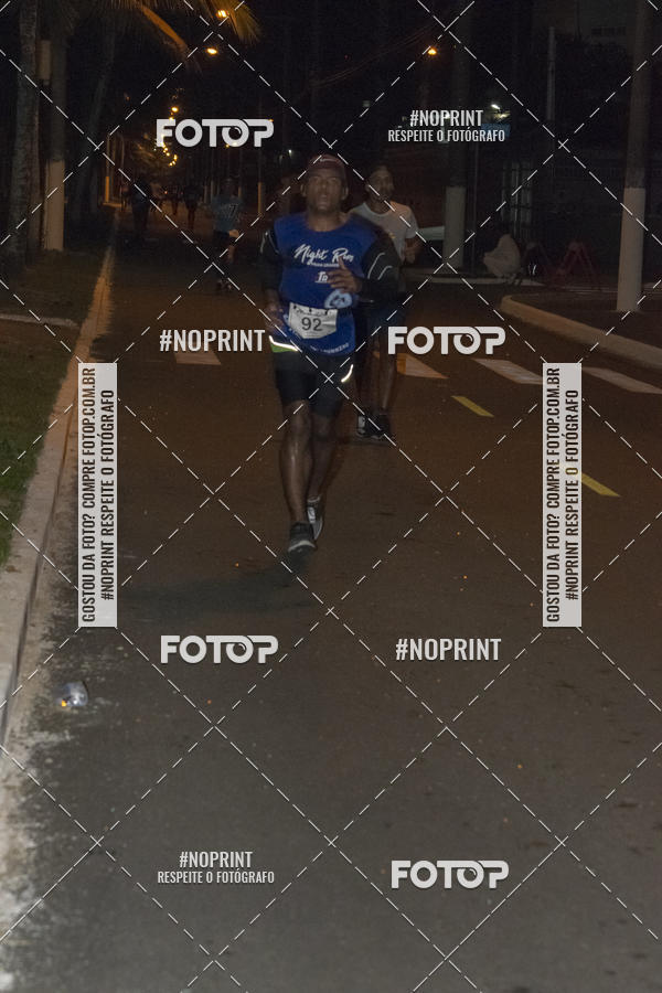 Buy your photos of the eventNight Run 5K 10K Praia Grande on Fotop