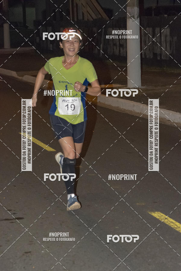 Buy your photos of the eventNight Run 5K 10K Praia Grande on Fotop