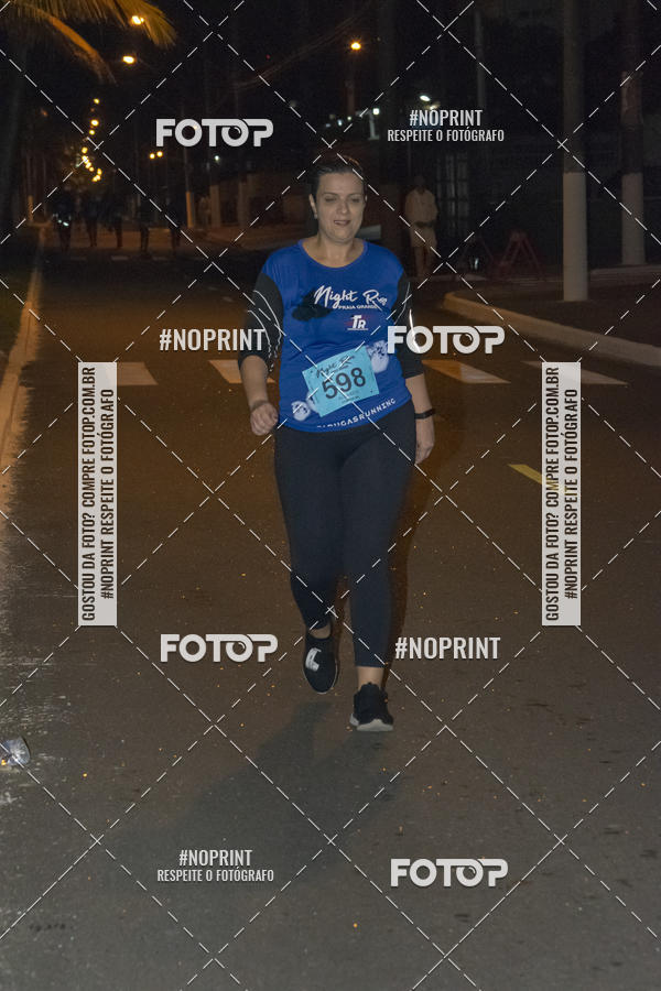 Buy your photos of the eventNight Run 5K 10K Praia Grande on Fotop