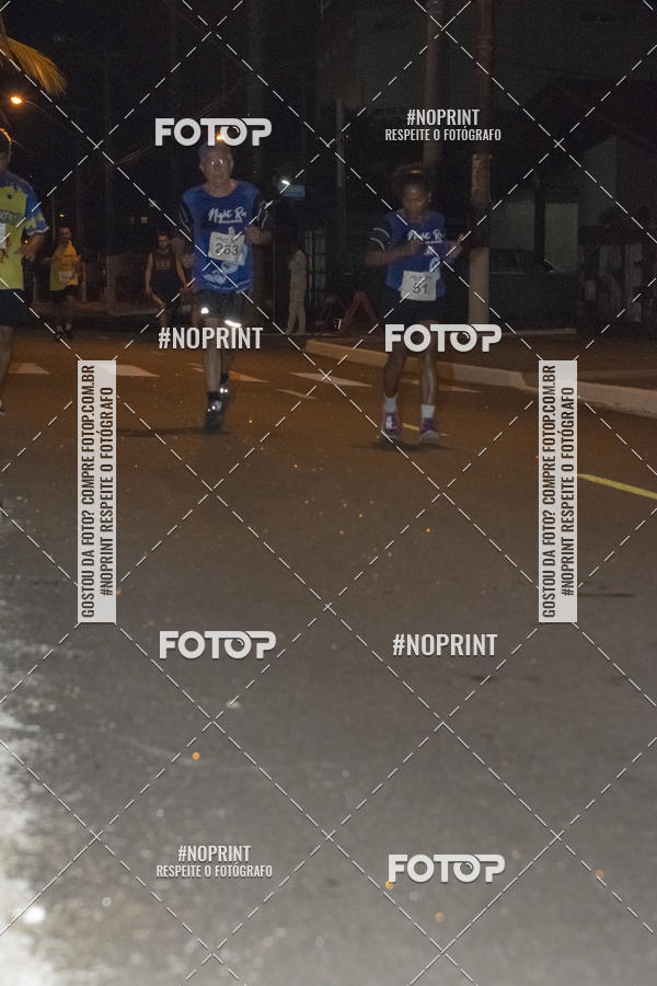 Buy your photos of the eventNight Run 5K 10K Praia Grande on Fotop