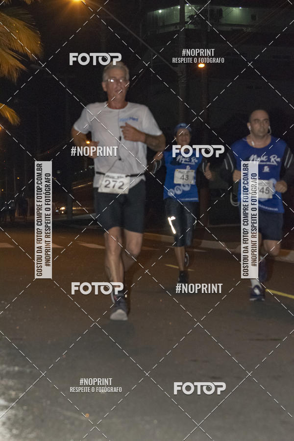 Buy your photos of the eventNight Run 5K 10K Praia Grande on Fotop