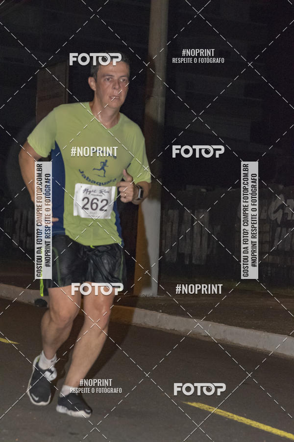 Buy your photos of the eventNight Run 5K 10K Praia Grande on Fotop