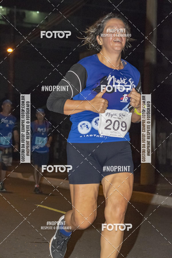 Buy your photos of the eventNight Run 5K 10K Praia Grande on Fotop