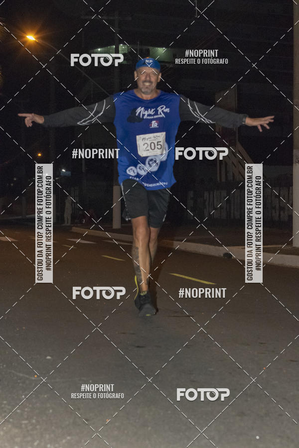 Buy your photos of the eventNight Run 5K 10K Praia Grande on Fotop