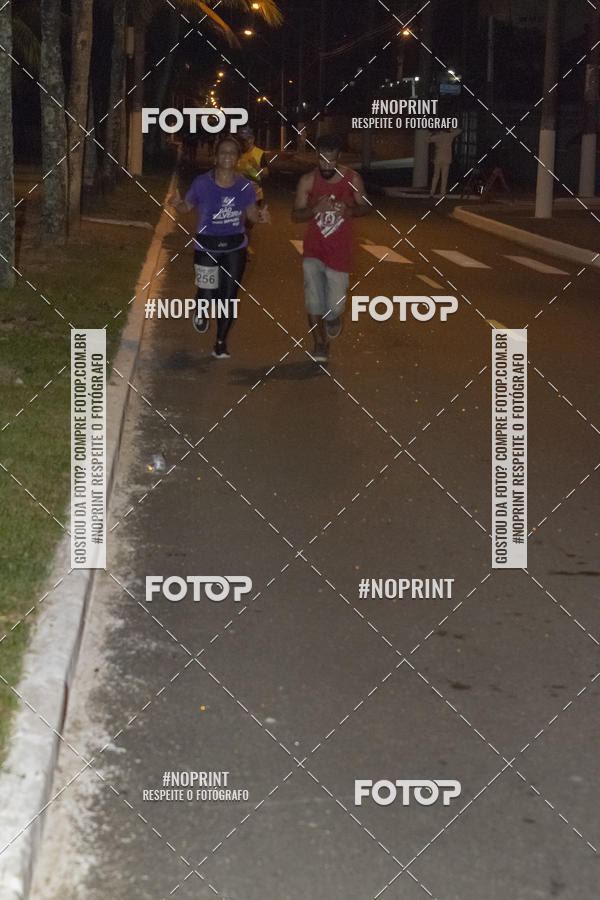 Buy your photos of the eventNight Run 5K 10K Praia Grande on Fotop