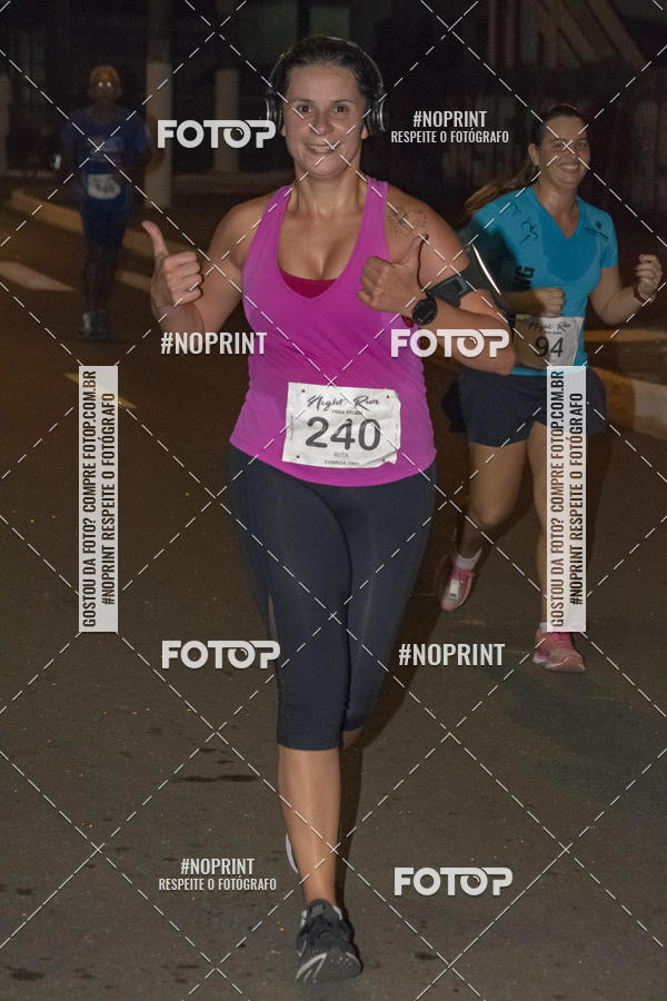 Buy your photos of the eventNight Run 5K 10K Praia Grande on Fotop