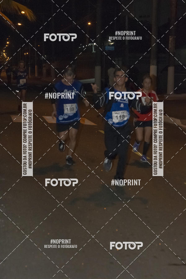 Buy your photos of the eventNight Run 5K 10K Praia Grande on Fotop