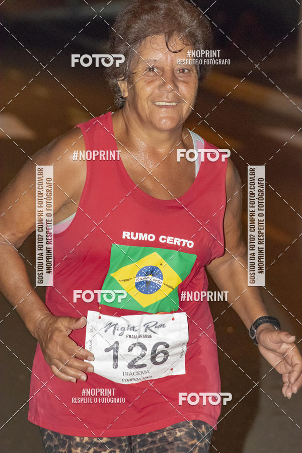 Buy your photos of the eventNight Run 5K 10K Praia Grande on Fotop