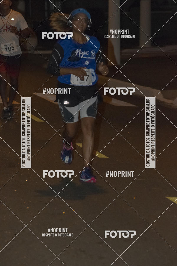 Buy your photos of the eventNight Run 5K 10K Praia Grande on Fotop