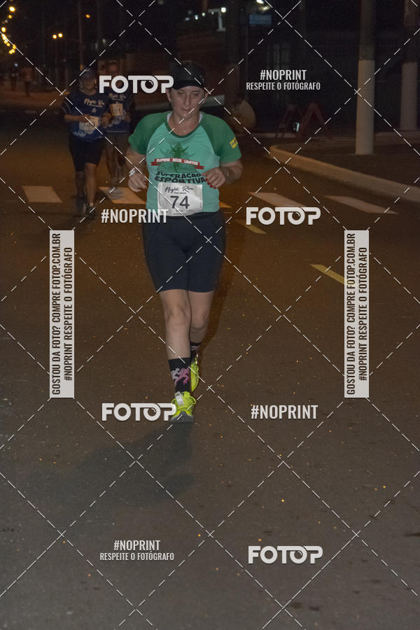 Buy your photos of the eventNight Run 5K 10K Praia Grande on Fotop