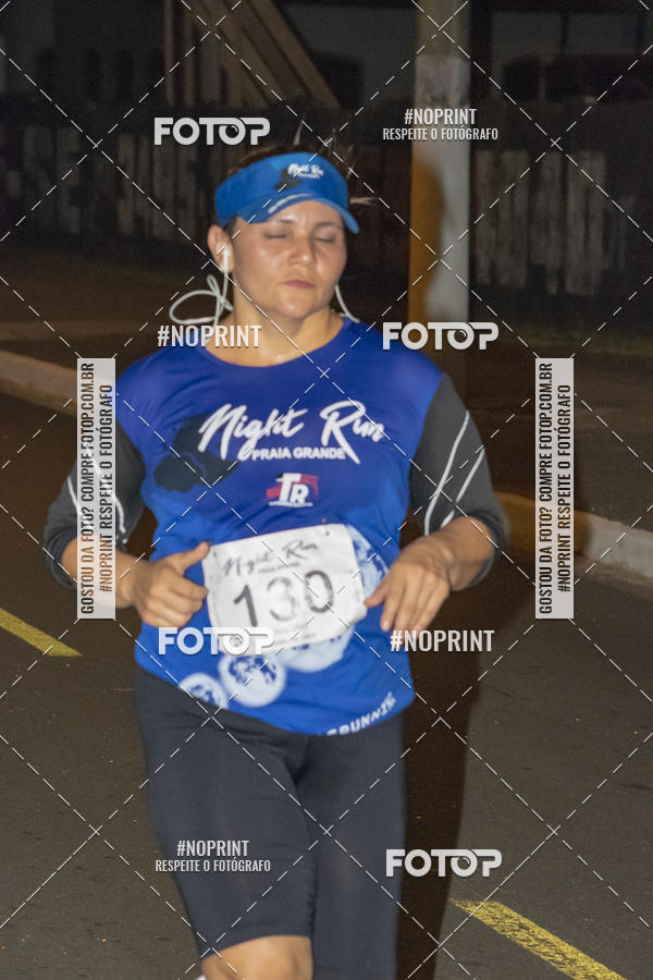 Buy your photos of the eventNight Run 5K 10K Praia Grande on Fotop