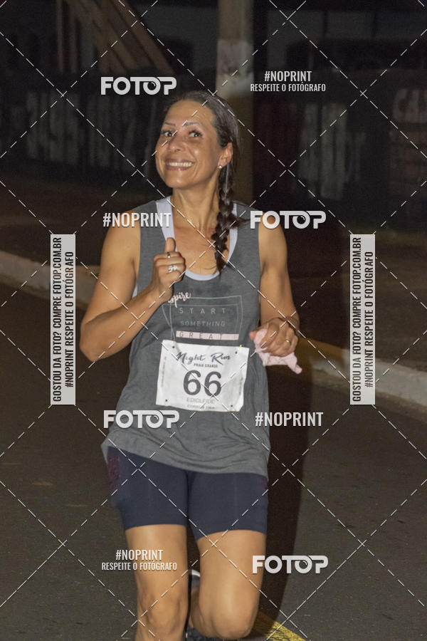 Buy your photos of the eventNight Run 5K 10K Praia Grande on Fotop