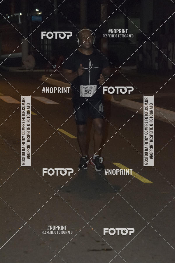 Buy your photos of the eventNight Run 5K 10K Praia Grande on Fotop