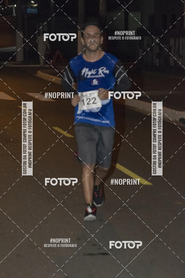 Buy your photos of the eventNight Run 5K 10K Praia Grande on Fotop