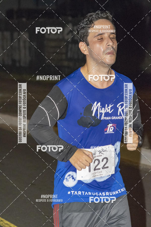 Buy your photos of the eventNight Run 5K 10K Praia Grande on Fotop