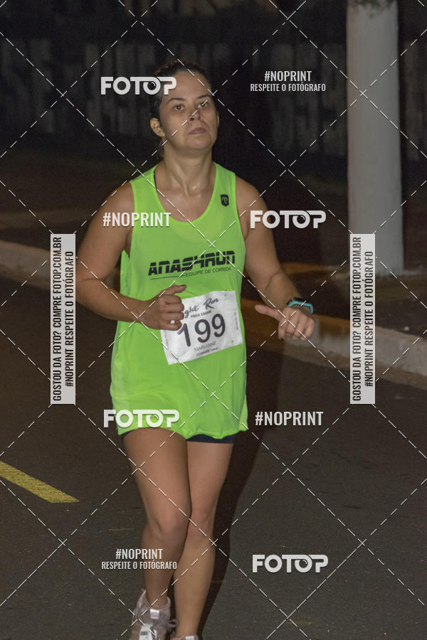 Buy your photos of the eventNight Run 5K 10K Praia Grande on Fotop