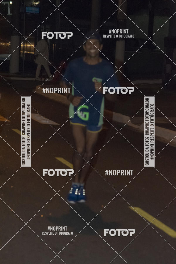 Buy your photos of the eventNight Run 5K 10K Praia Grande on Fotop