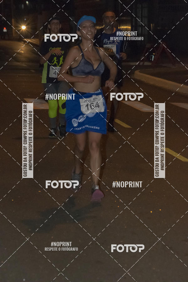 Buy your photos of the eventNight Run 5K 10K Praia Grande on Fotop