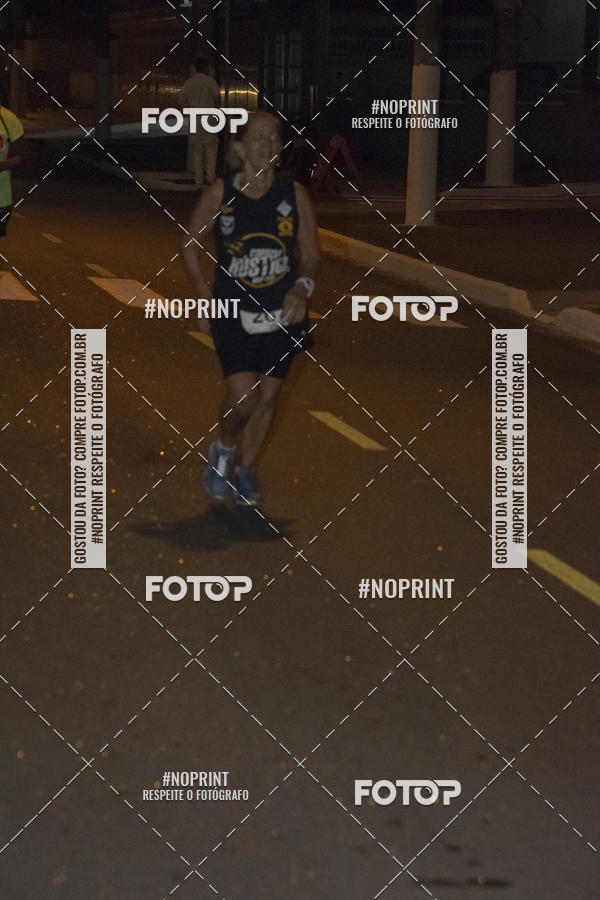 Buy your photos of the eventNight Run 5K 10K Praia Grande on Fotop