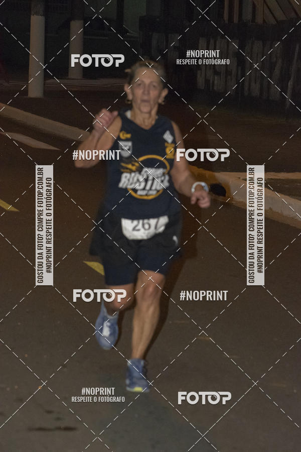 Buy your photos of the eventNight Run 5K 10K Praia Grande on Fotop