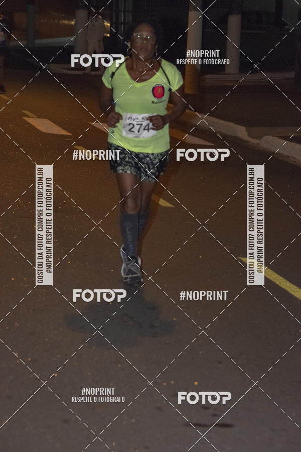 Buy your photos of the eventNight Run 5K 10K Praia Grande on Fotop