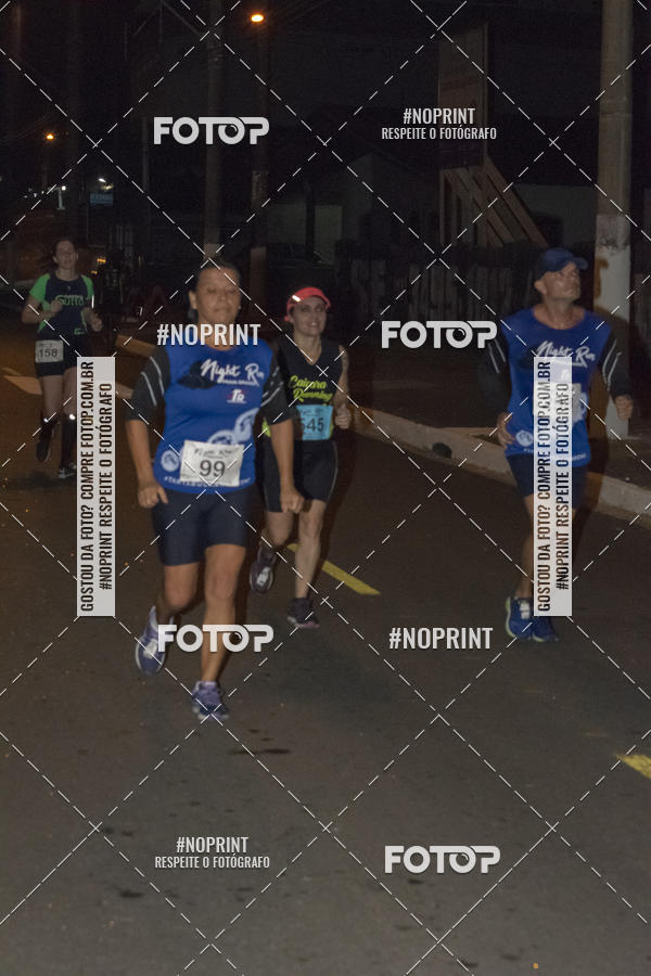 Buy your photos of the eventNight Run 5K 10K Praia Grande on Fotop
