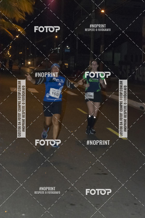 Buy your photos of the eventNight Run 5K 10K Praia Grande on Fotop