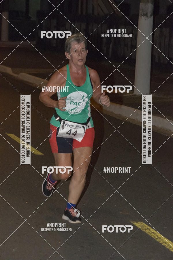 Buy your photos of the eventNight Run 5K 10K Praia Grande on Fotop