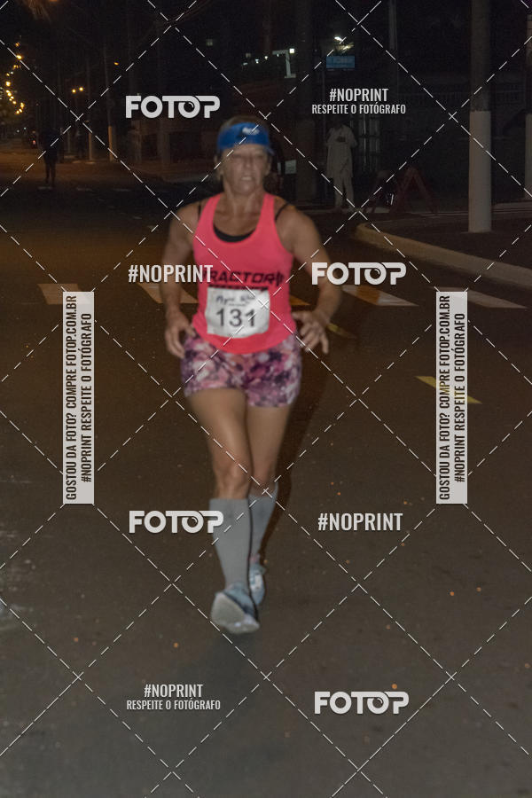 Buy your photos of the eventNight Run 5K 10K Praia Grande on Fotop
