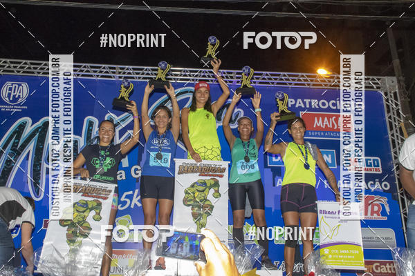 Buy your photos of the eventNight Run 5K 10K Praia Grande on Fotop