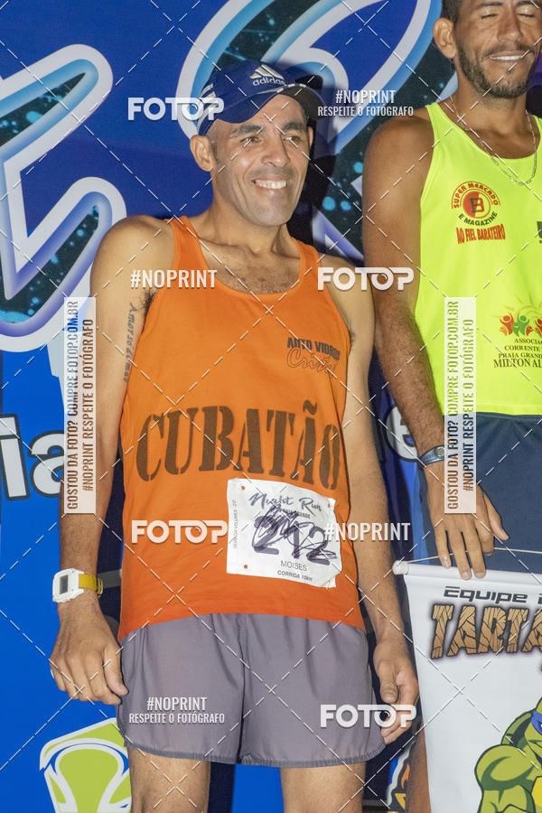 Buy your photos of the eventNight Run 5K 10K Praia Grande on Fotop