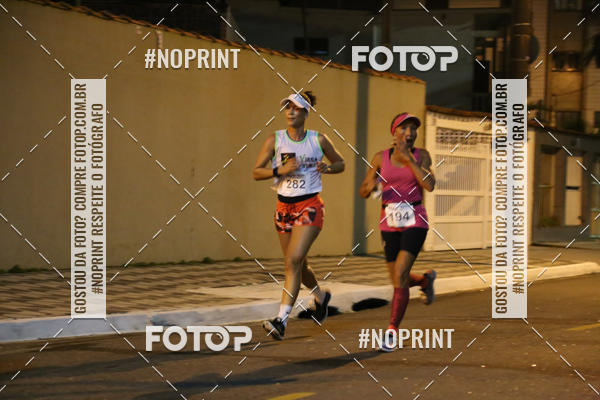 Buy your photos of the eventNight Run 5K 10K Praia Grande on Fotop
