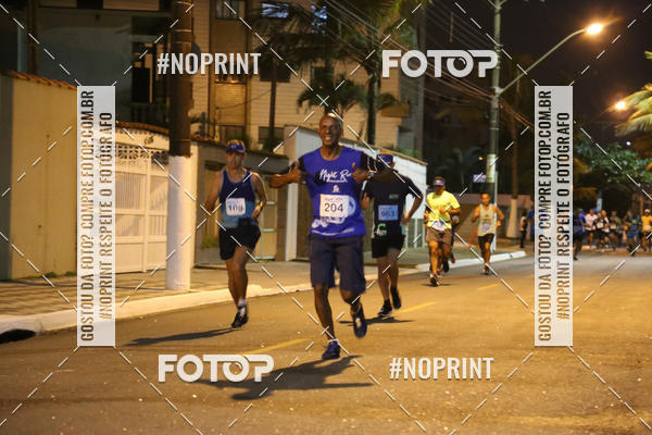 Buy your photos of the eventNight Run 5K 10K Praia Grande on Fotop