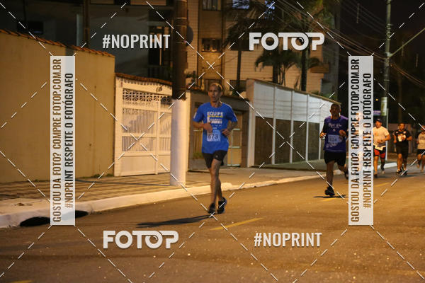 Buy your photos of the eventNight Run 5K 10K Praia Grande on Fotop