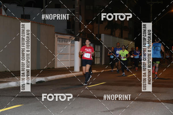 Buy your photos of the eventNight Run 5K 10K Praia Grande on Fotop