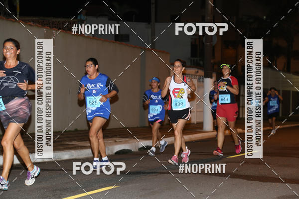 Buy your photos of the eventNight Run 5K 10K Praia Grande on Fotop