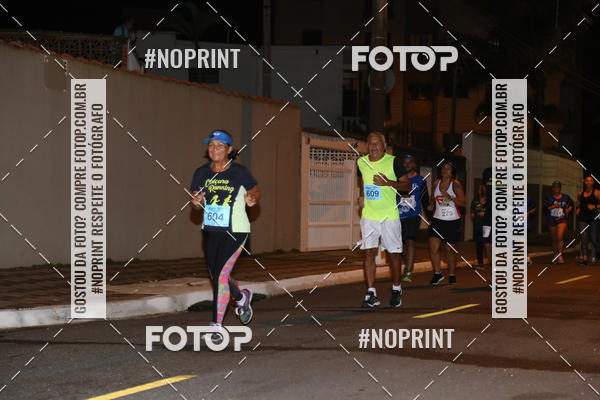 Buy your photos of the eventNight Run 5K 10K Praia Grande on Fotop