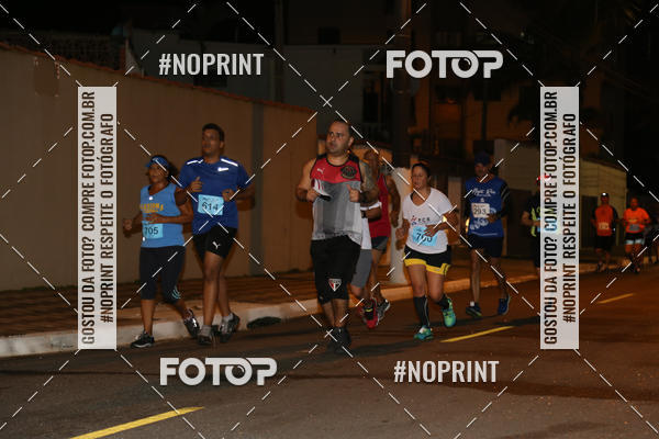 Buy your photos of the eventNight Run 5K 10K Praia Grande on Fotop