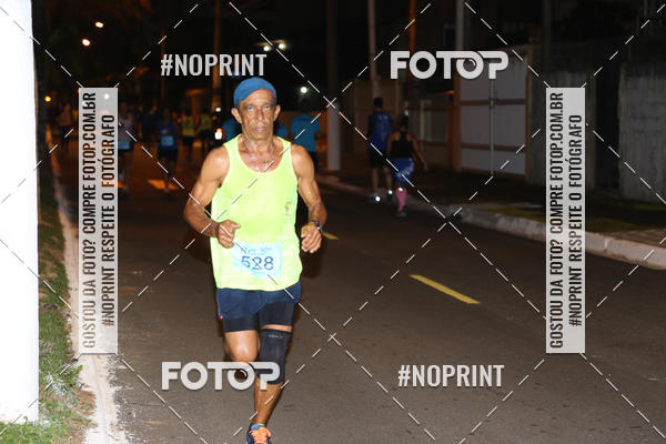 Buy your photos of the eventNight Run 5K 10K Praia Grande on Fotop