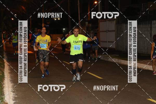 Buy your photos of the eventNight Run 5K 10K Praia Grande on Fotop