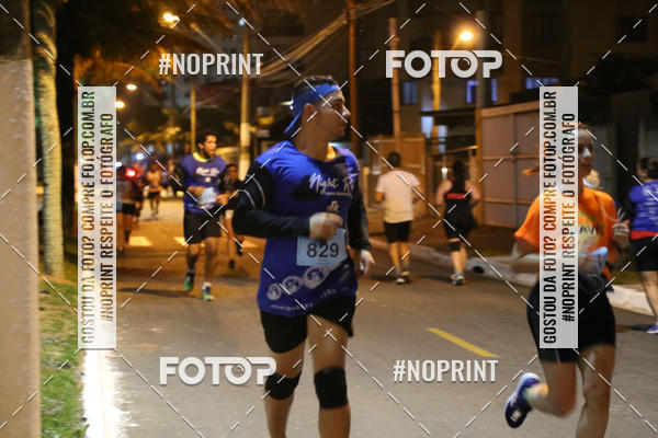 Buy your photos of the eventNight Run 5K 10K Praia Grande on Fotop