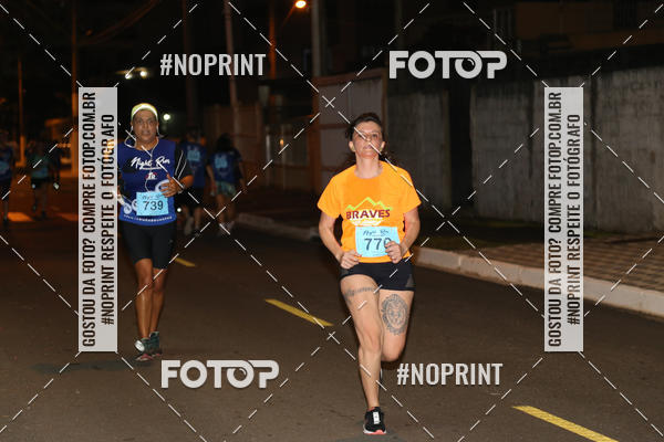 Buy your photos of the eventNight Run 5K 10K Praia Grande on Fotop