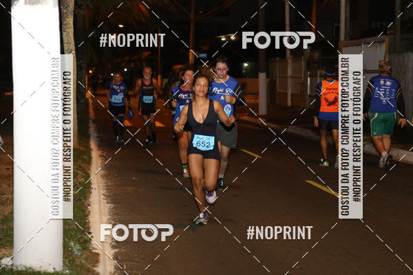 Buy your photos of the eventNight Run 5K 10K Praia Grande on Fotop
