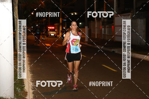 Buy your photos of the eventNight Run 5K 10K Praia Grande on Fotop
